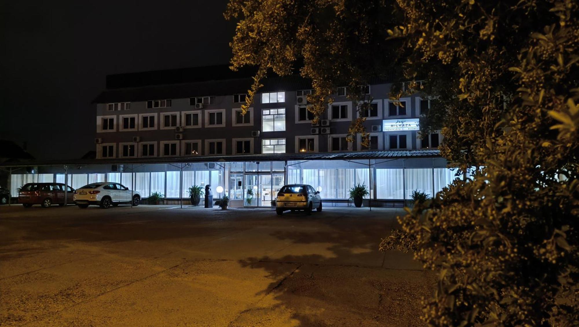 נובי סאד Hostel Milkaza מראה חיצוני תמונה