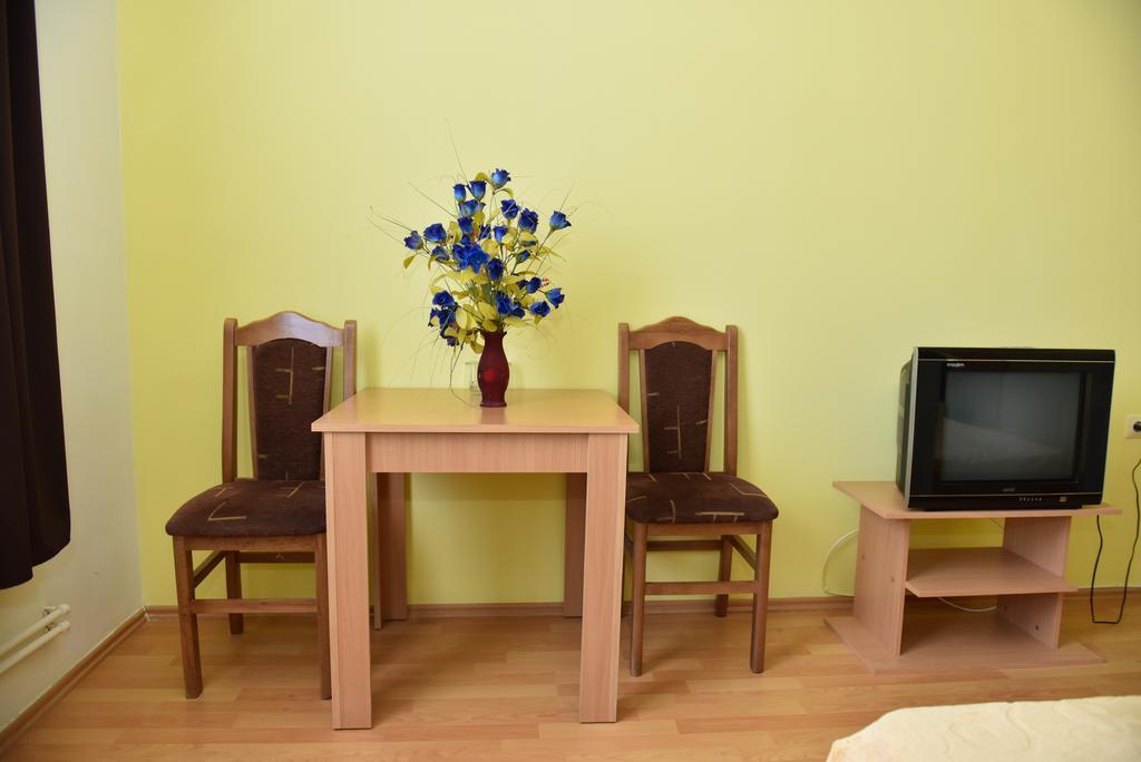 נובי סאד Hostel Milkaza מראה חיצוני תמונה