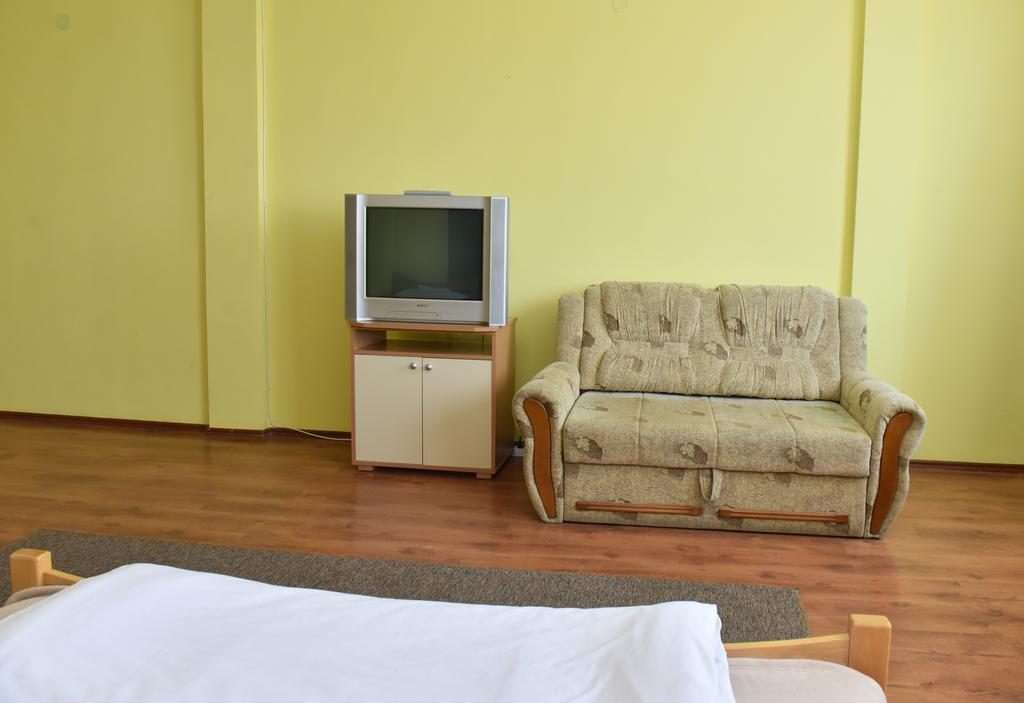נובי סאד Hostel Milkaza מראה חיצוני תמונה