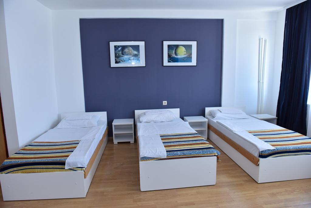 נובי סאד Hostel Milkaza מראה חיצוני תמונה