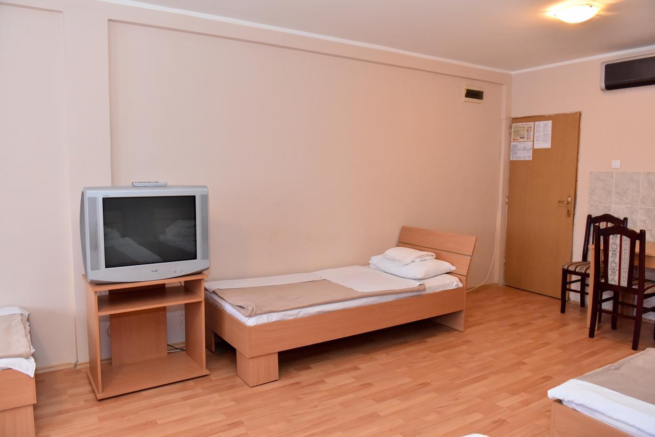 נובי סאד Hostel Milkaza מראה חיצוני תמונה