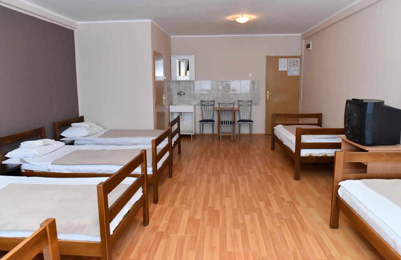 נובי סאד Hostel Milkaza מראה חיצוני תמונה