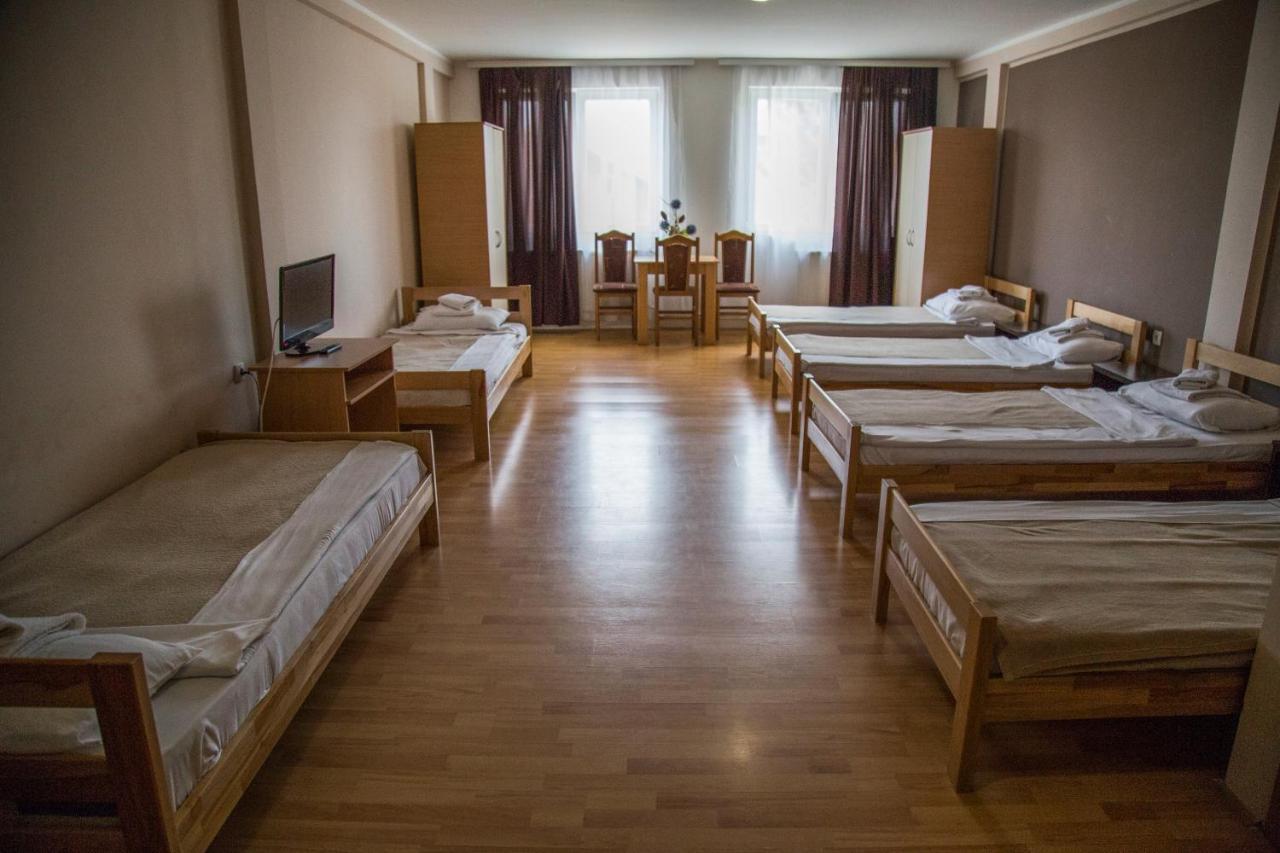 נובי סאד Hostel Milkaza מראה חיצוני תמונה