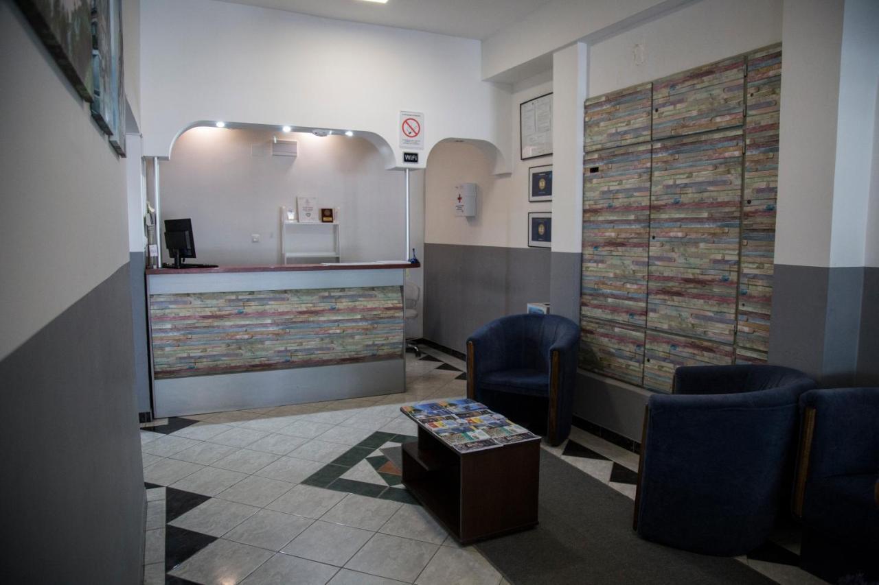 נובי סאד Hostel Milkaza מראה חיצוני תמונה
