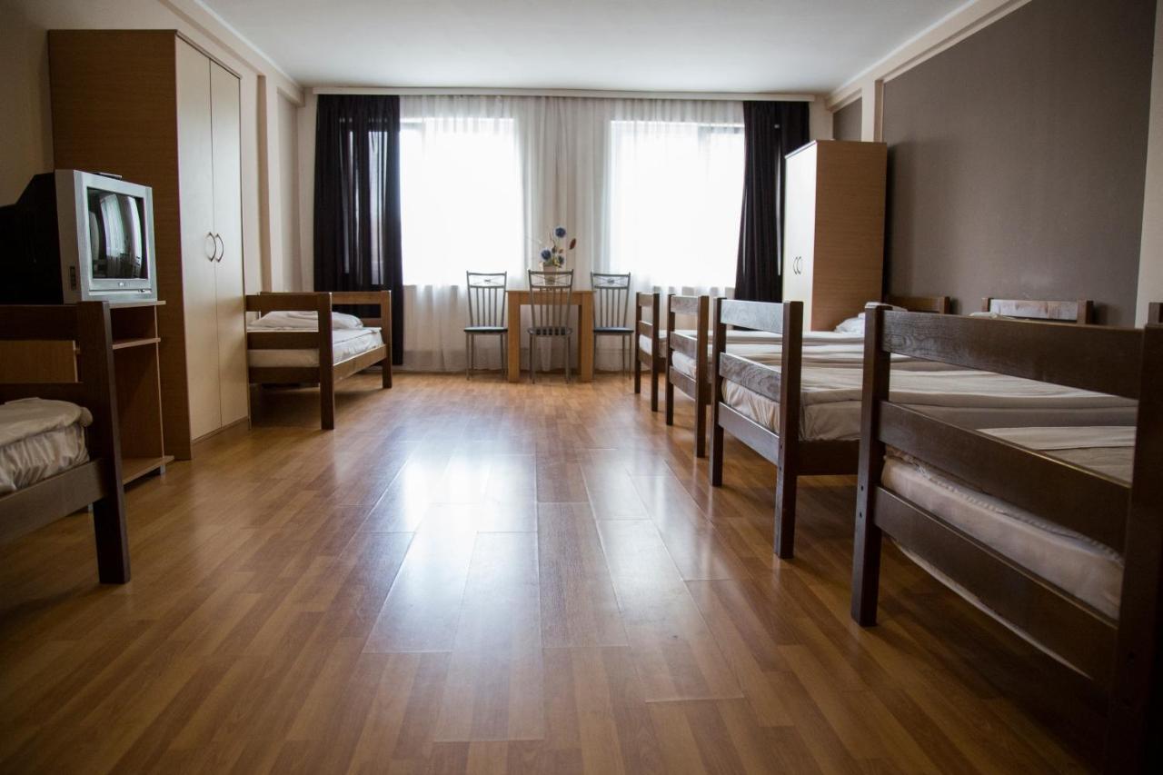נובי סאד Hostel Milkaza מראה חיצוני תמונה